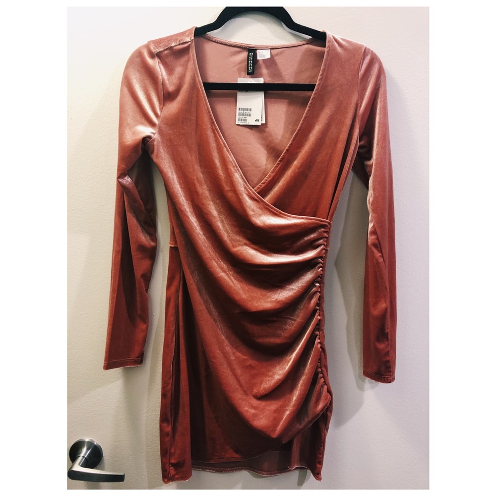 NWT H&M Pink Velvet Wrap Dress